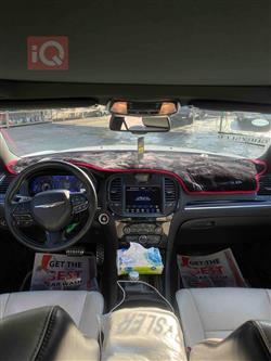 کرایسلەر 300